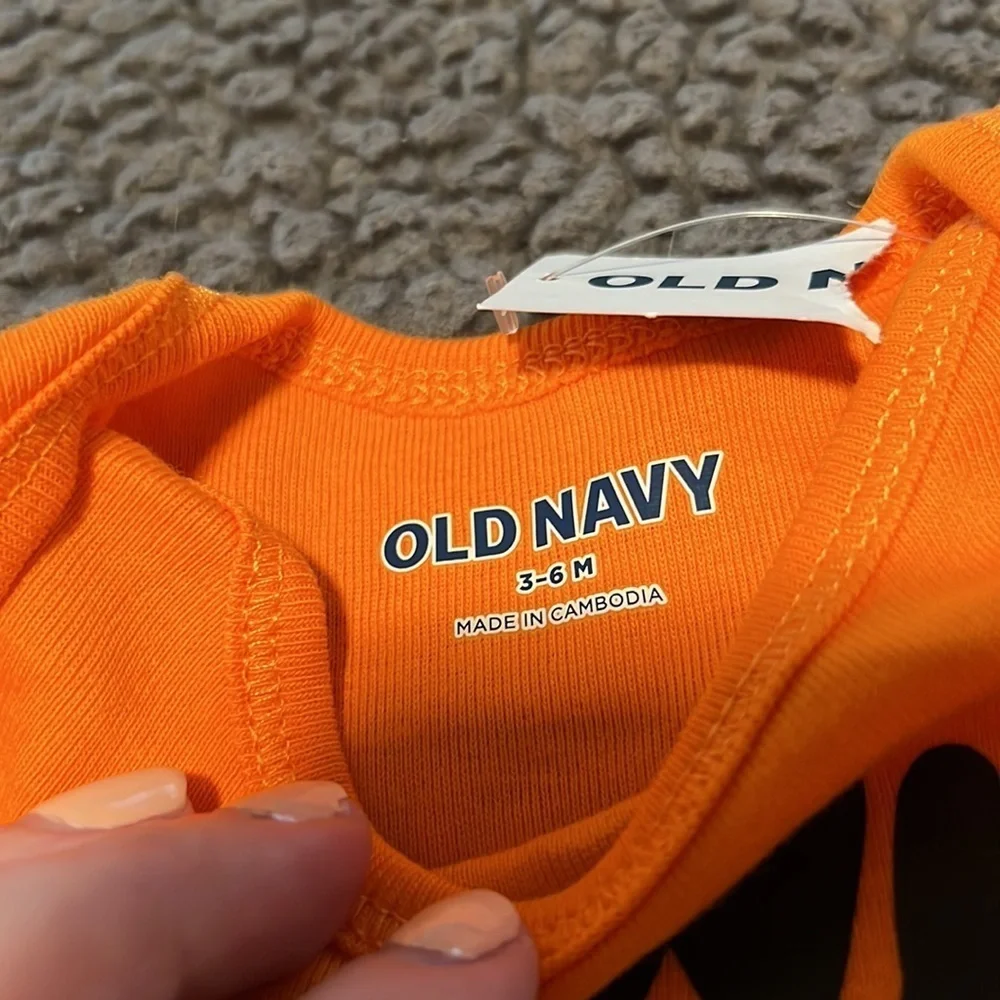 New Old Navy Tiny Boo Orange Halloween Onsie Size 3-6 Months NWT
